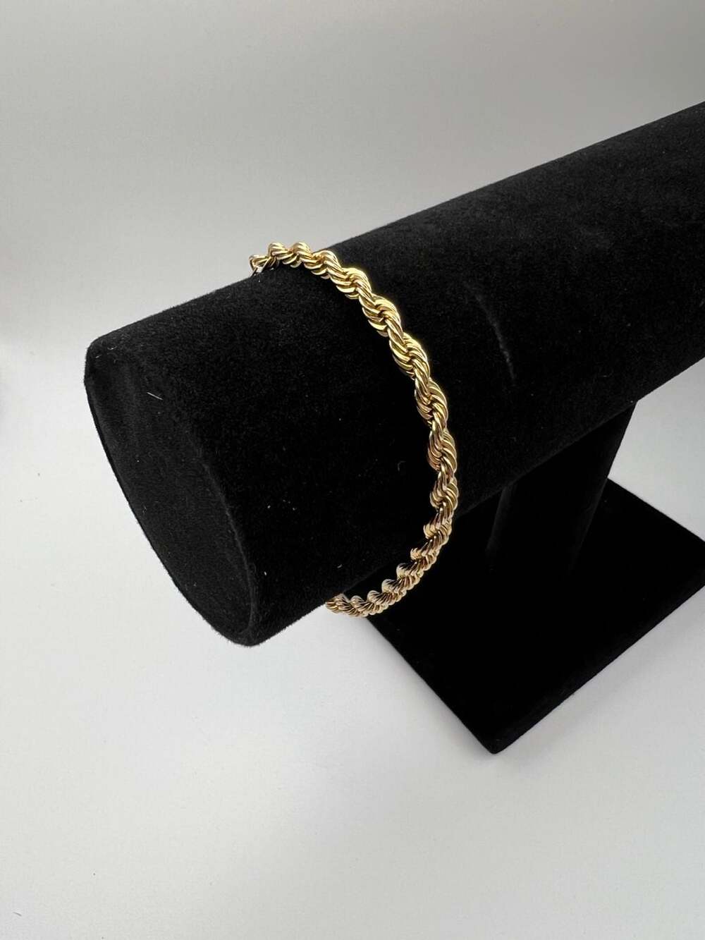 Vintage Gold Tone Rope Chain Bracelet 7.5 Inch